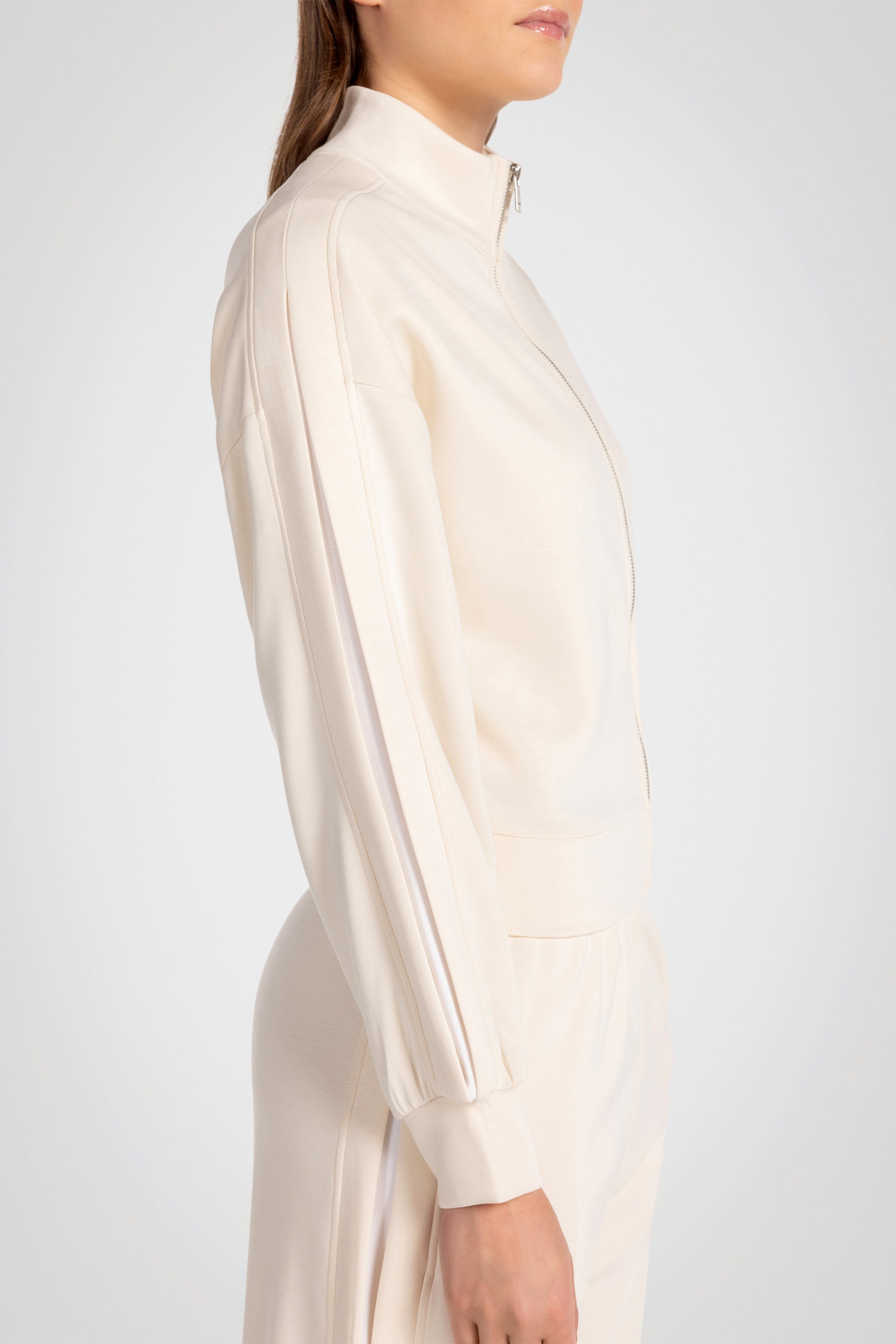 Softline Mock Neck Jacket