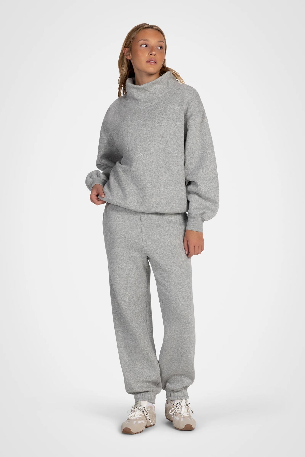 Fleece Jogger with Drawstring – 28”