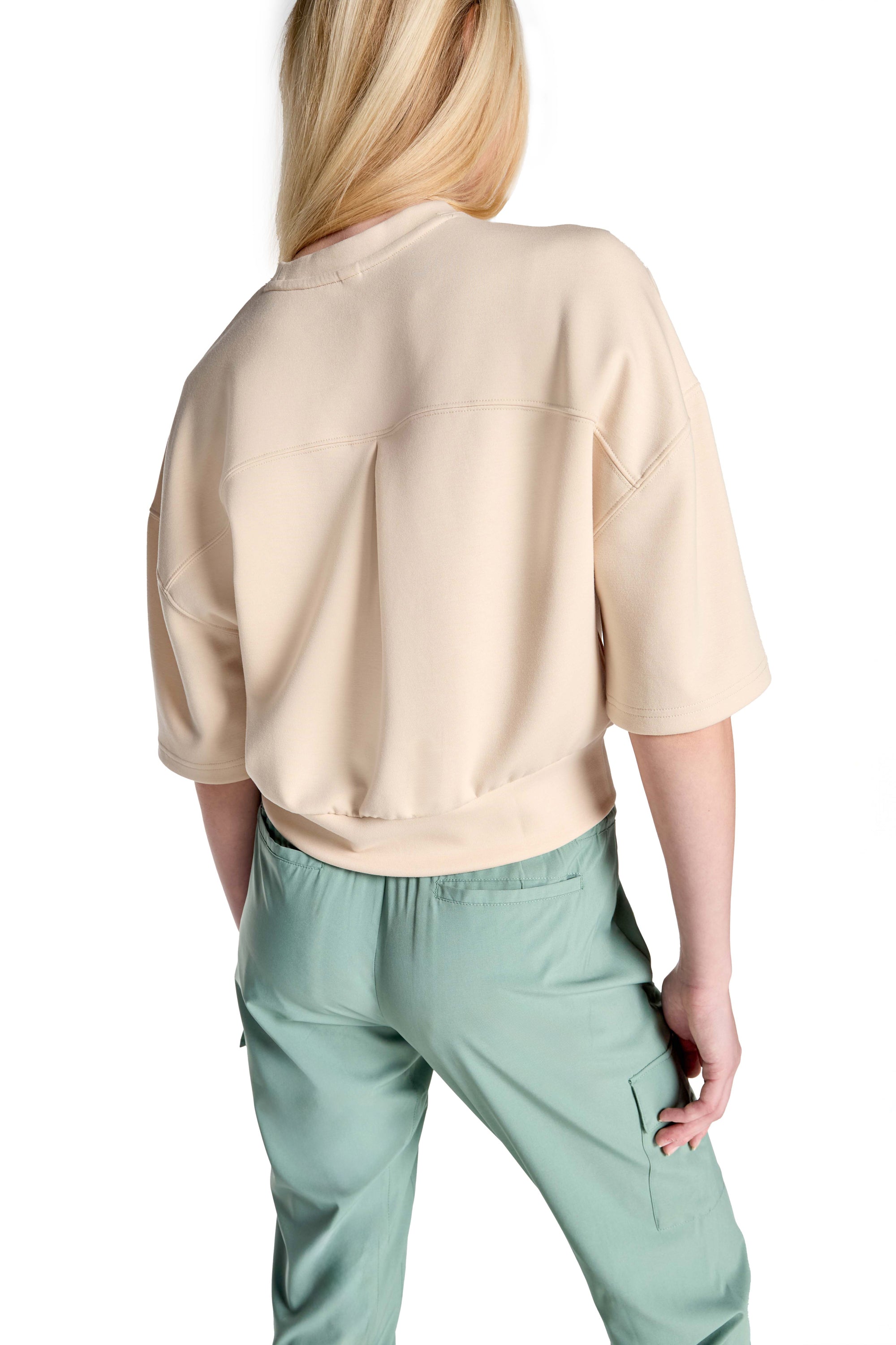 Stretch Knit Crew Neck Short Sleeve Top