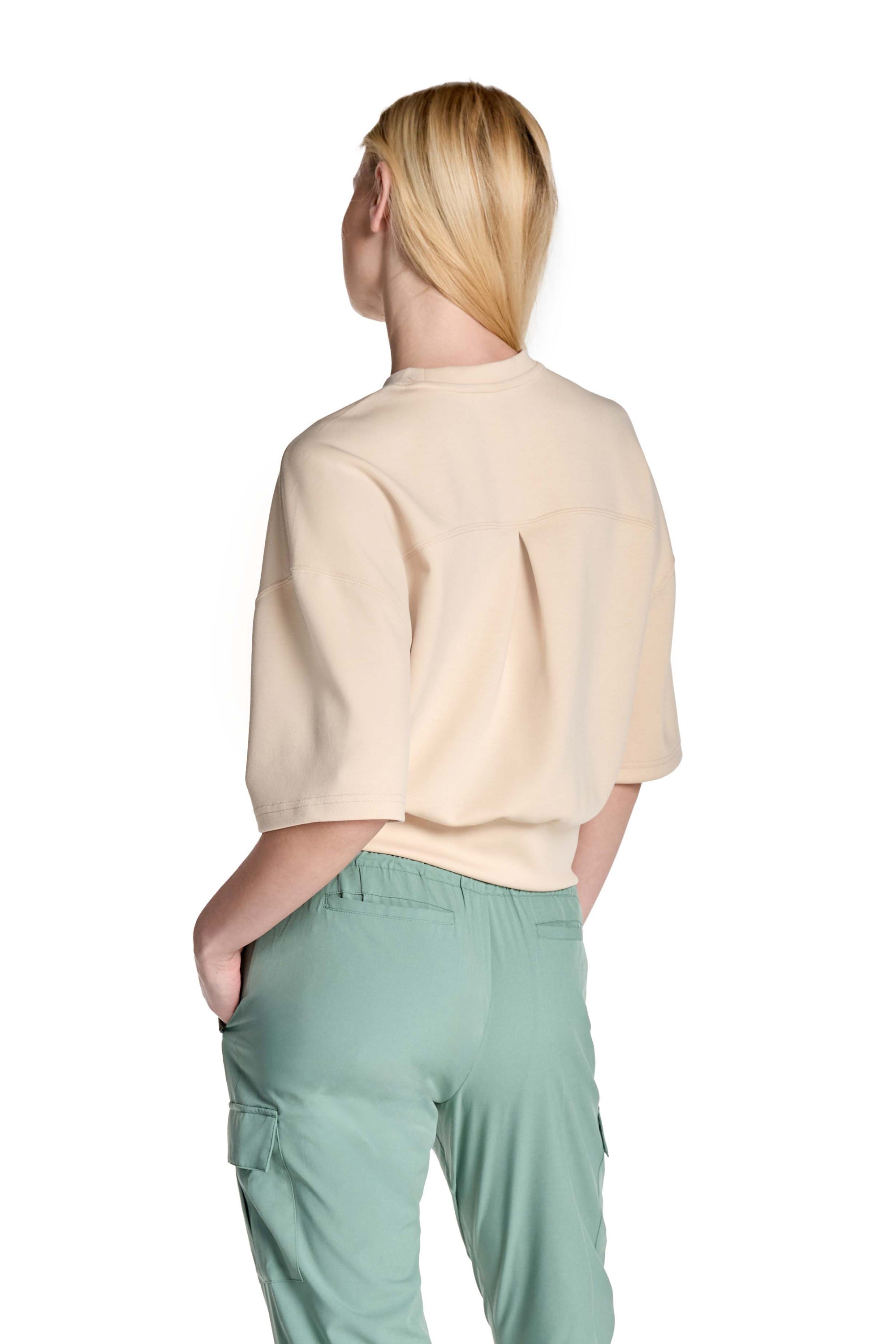 Stretch Knit Crew Neck Short Sleeve Top