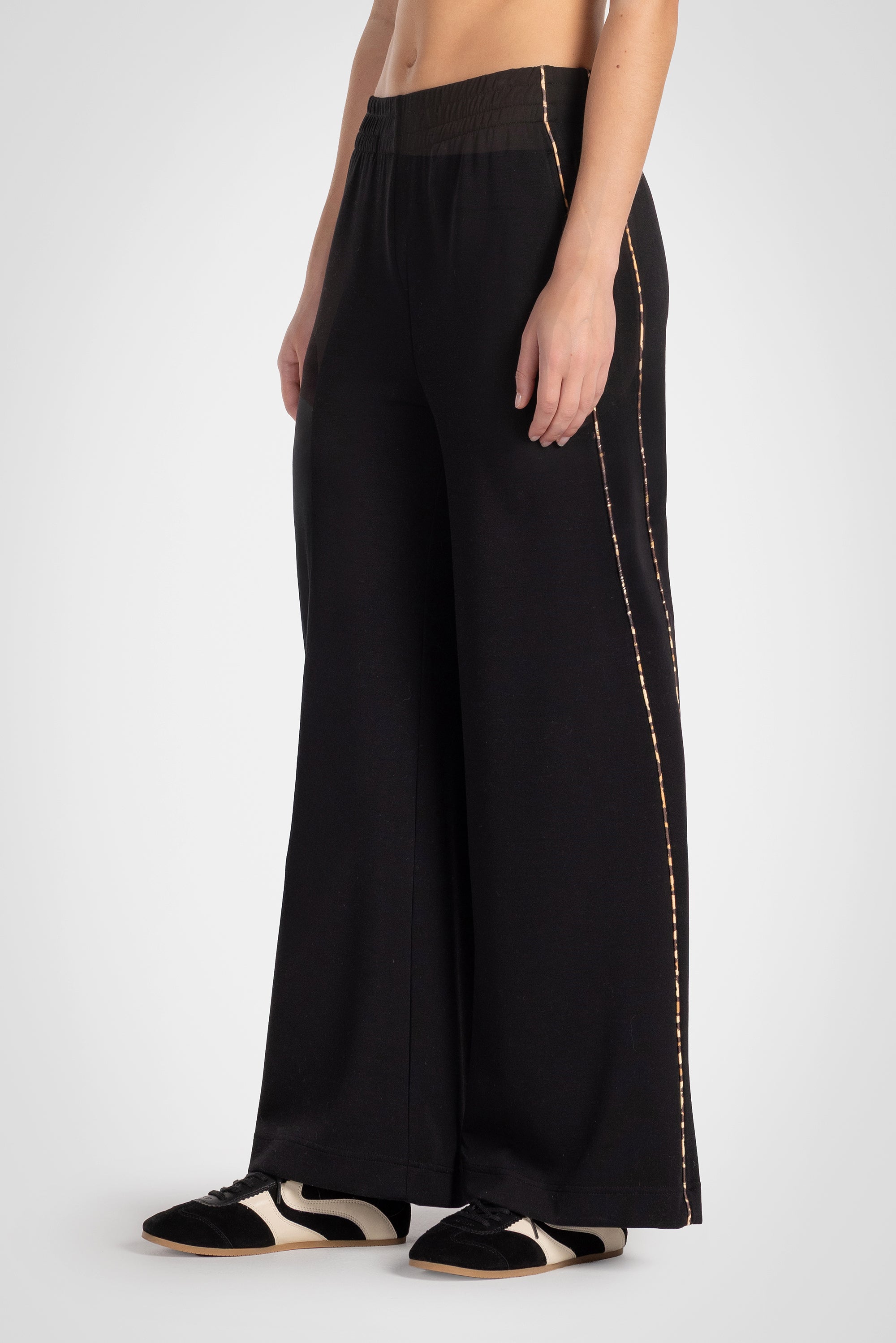 Wildline Motion Jogger