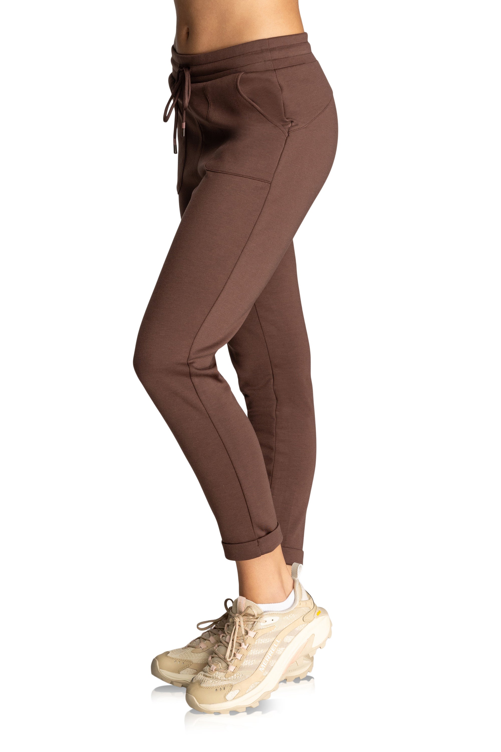 Elara Essential Jogger
