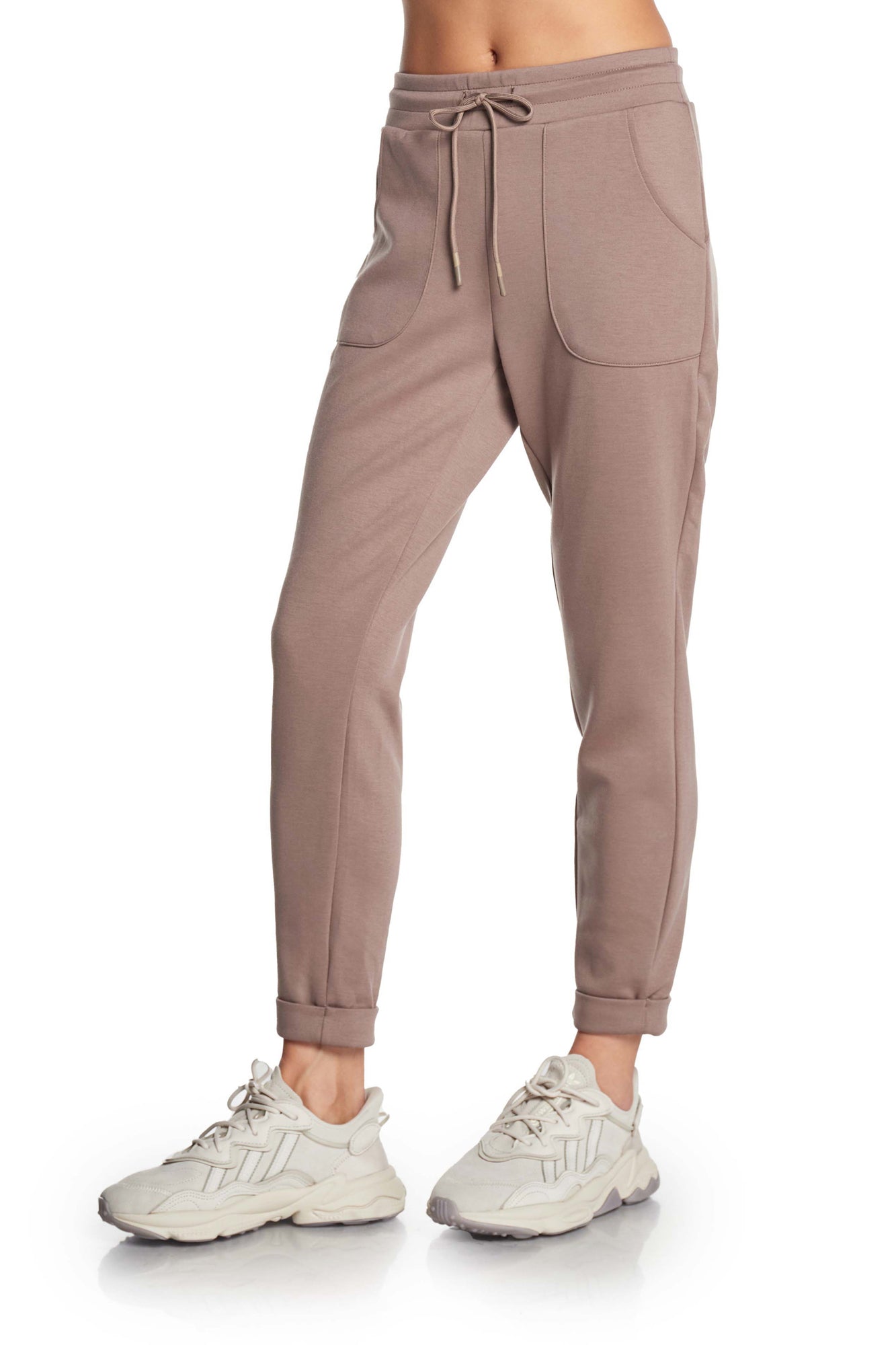 Elara Essential Jogger
