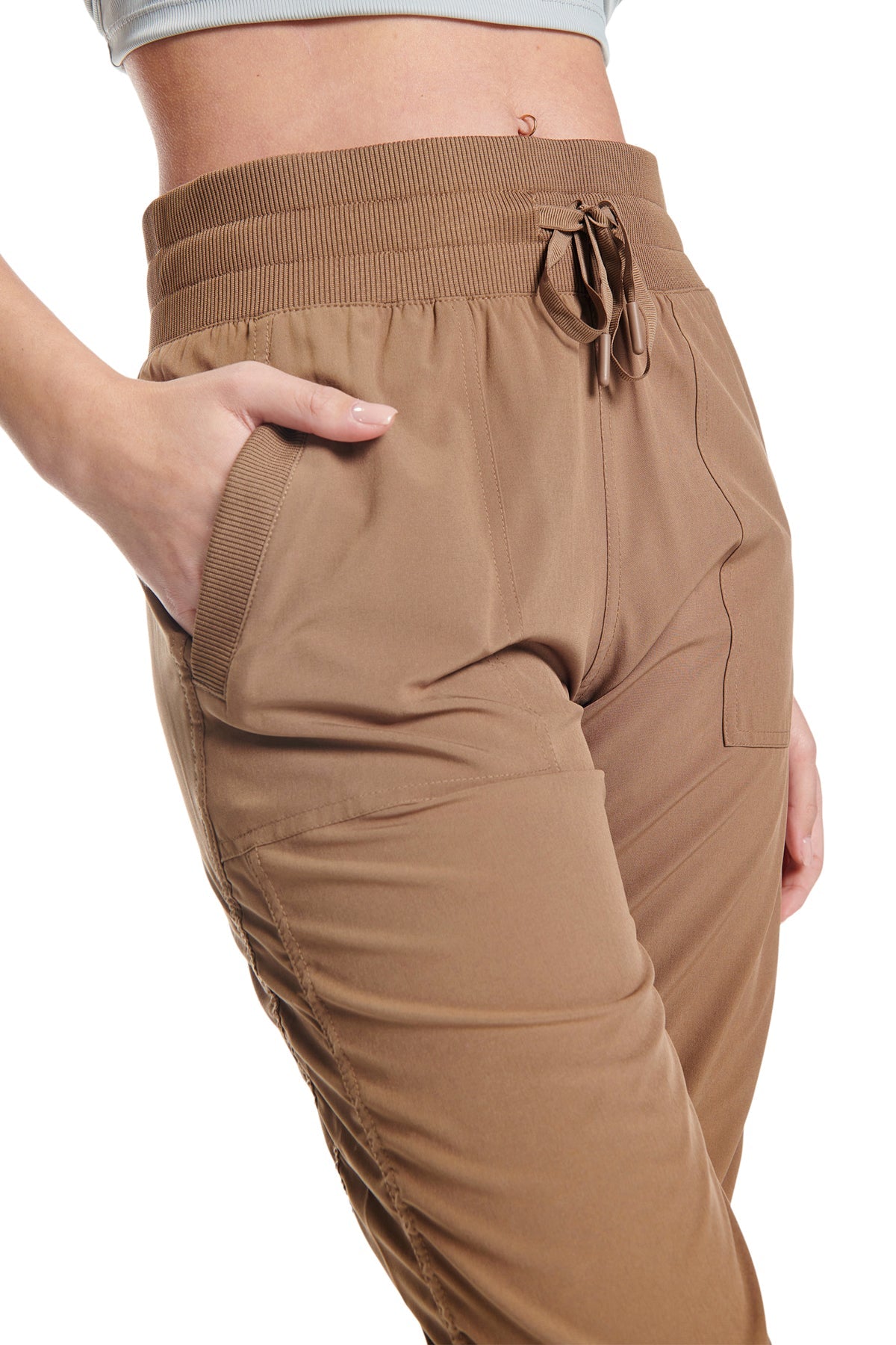 Excursion Woven Crop