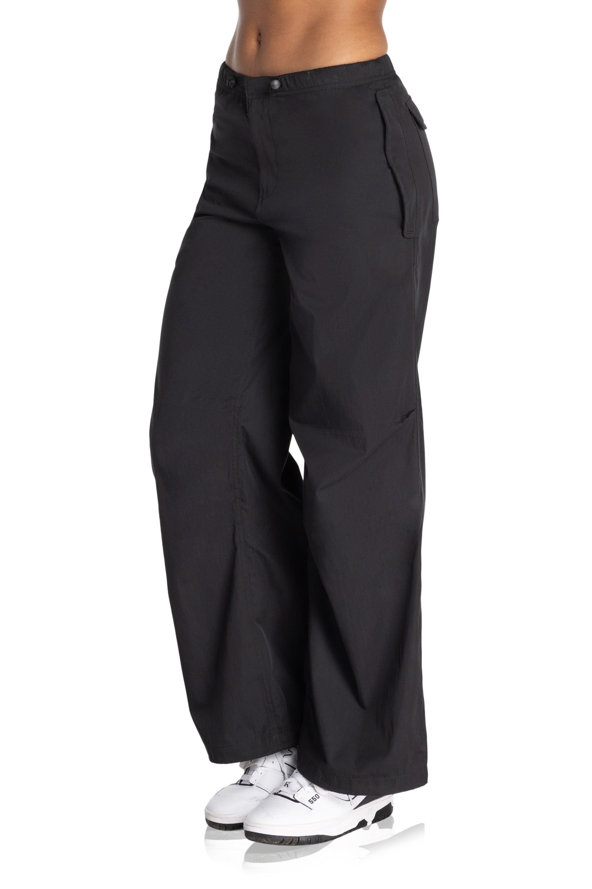 Dynamic parachute trousers