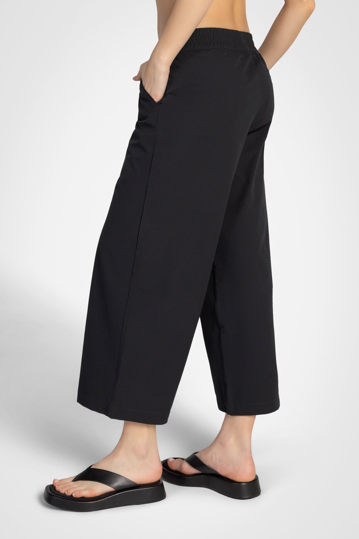 Seersucker Wide Crop Pant