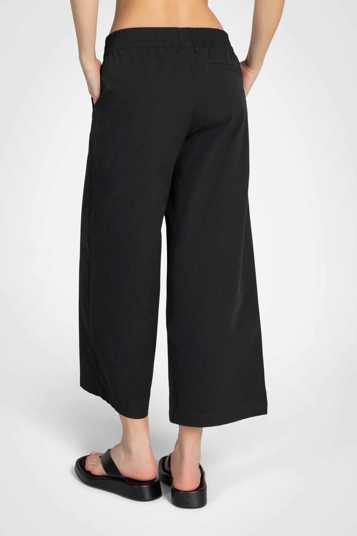 Seersucker Wide Crop Pant