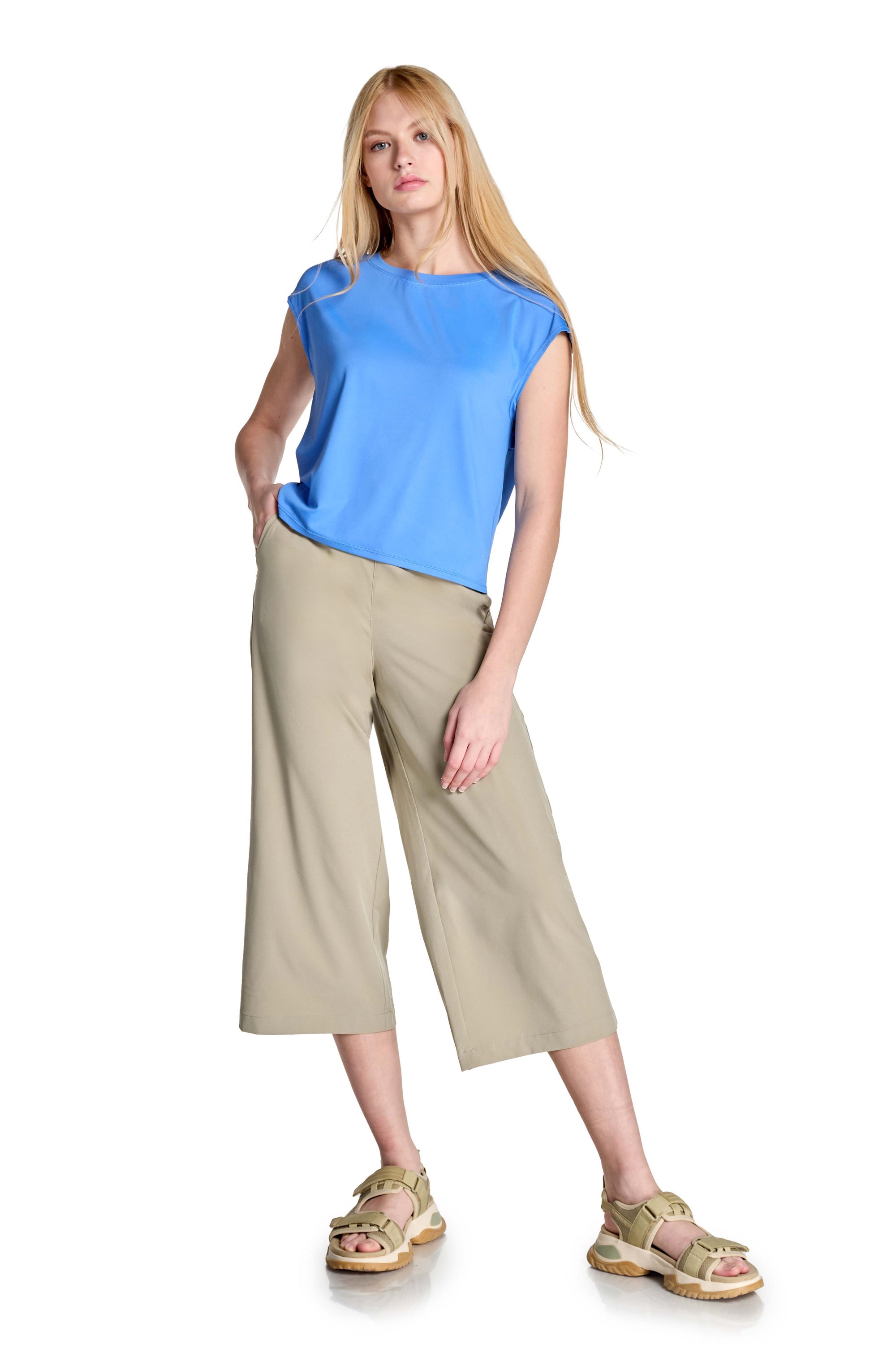 Breathe Woven Crop Pants
