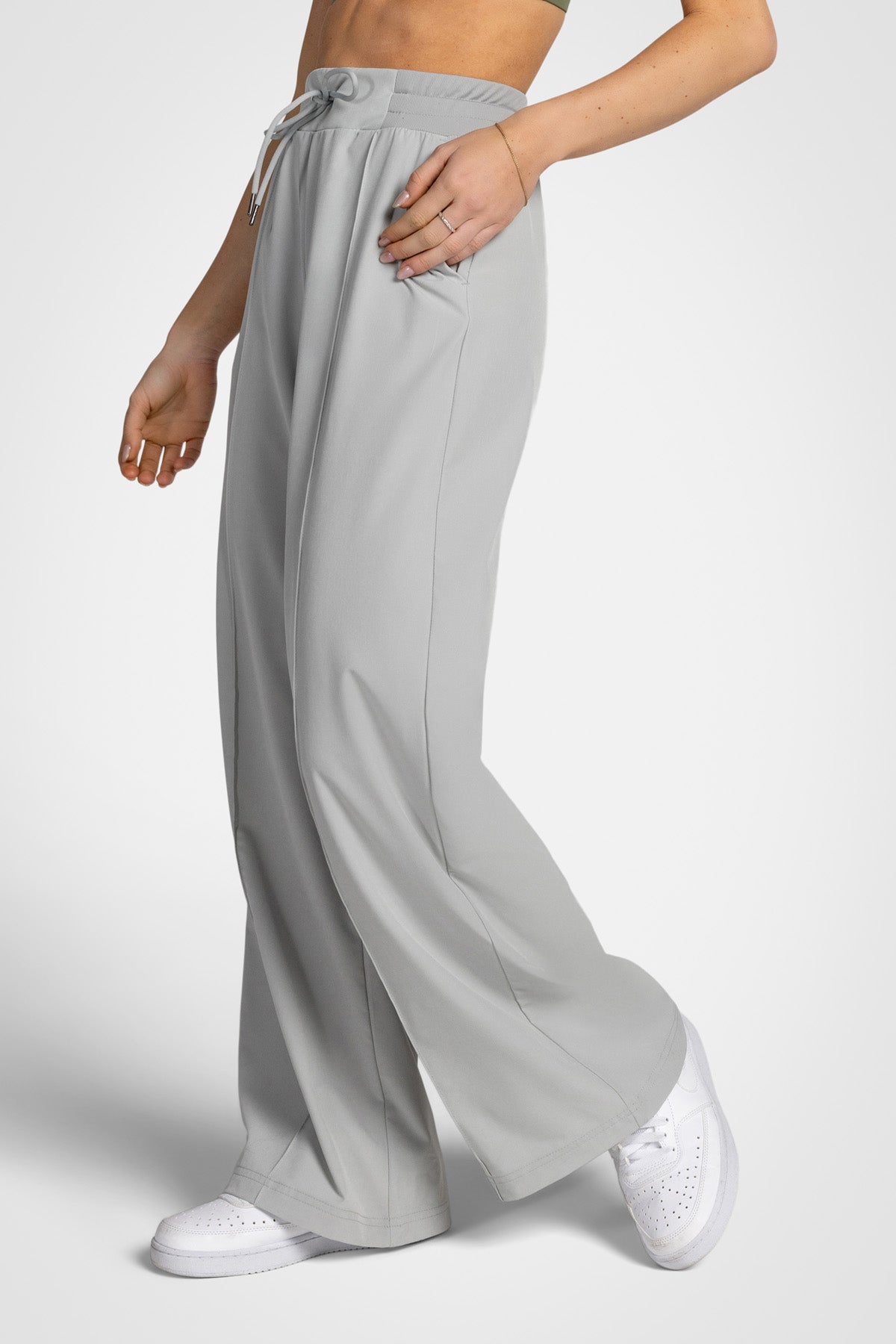 StrideFlow Woven Pant