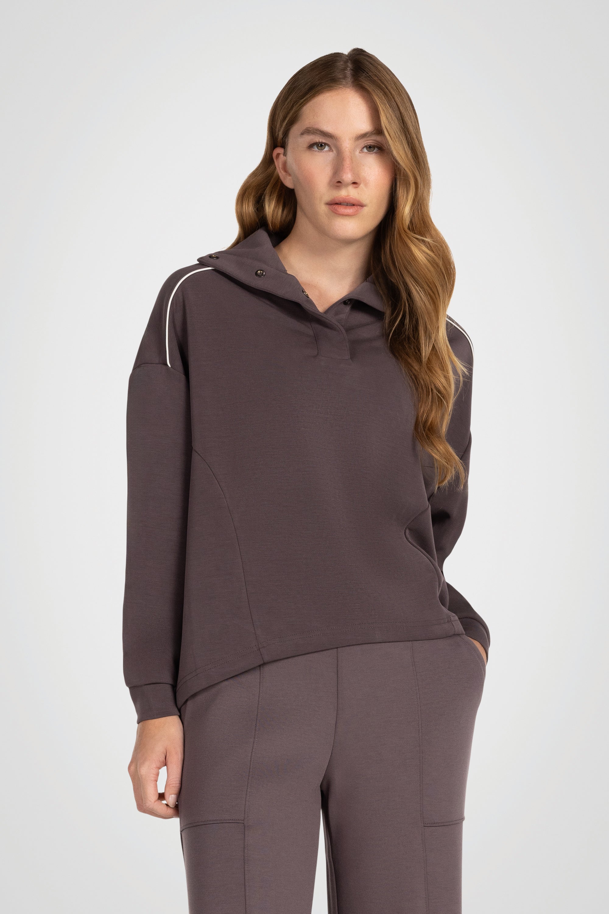 Modara Wide Collar Pullover
