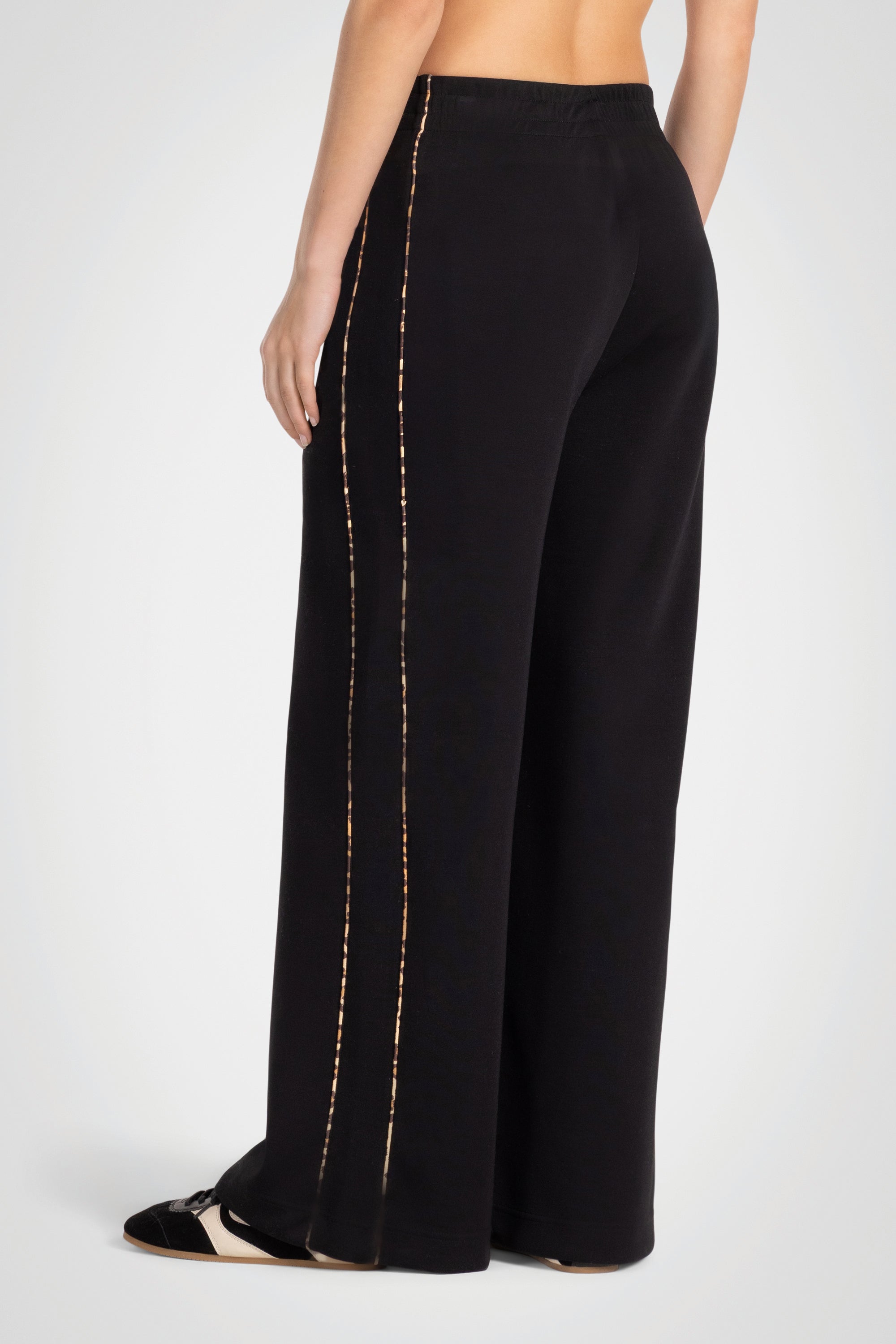 Wildline Motion Jogger