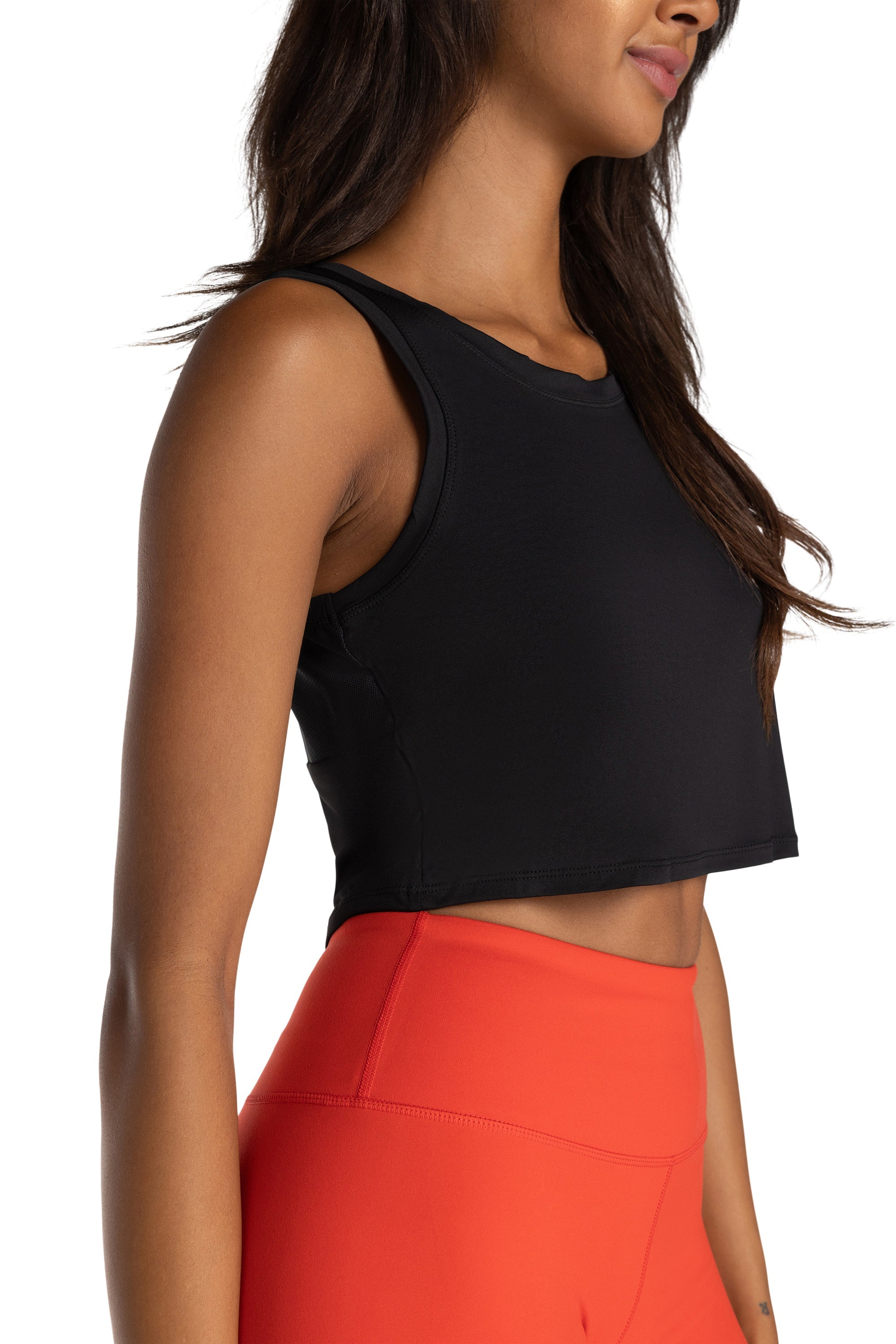 Performance round-neck tank top
