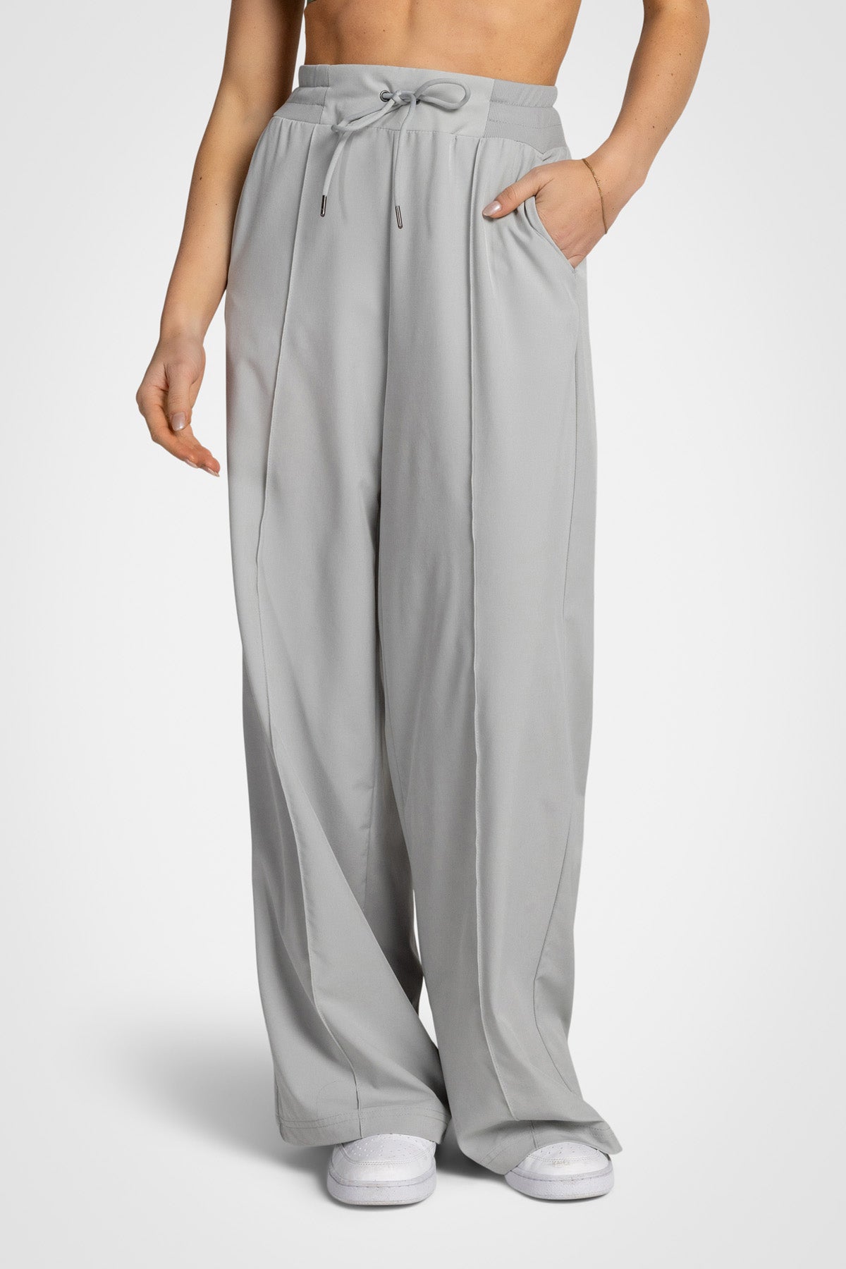 StrideFlow Woven Pant